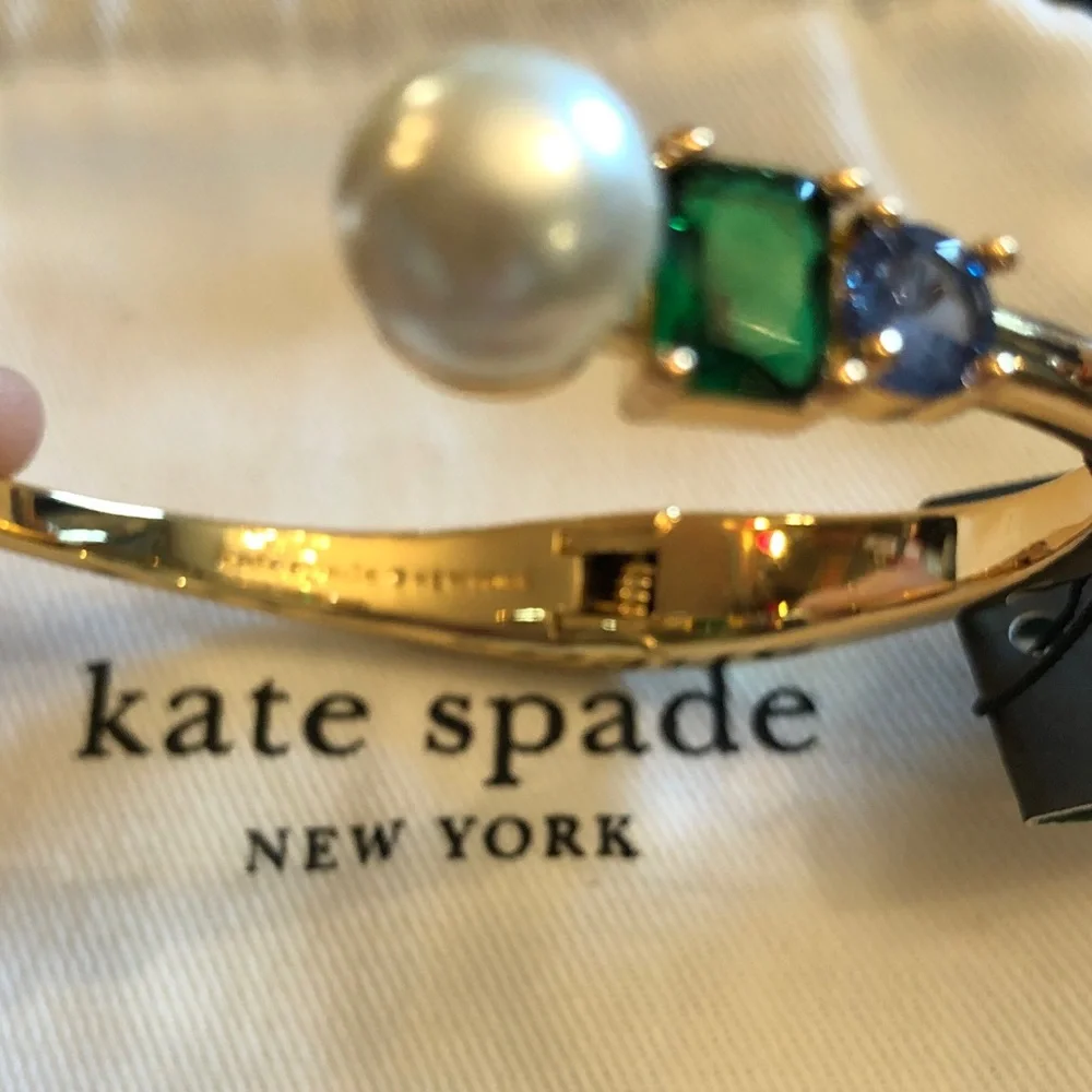 Authentic New with tag & dust bag kate spade Gold hinged Cuff Bracelet - Picture 4 of 9